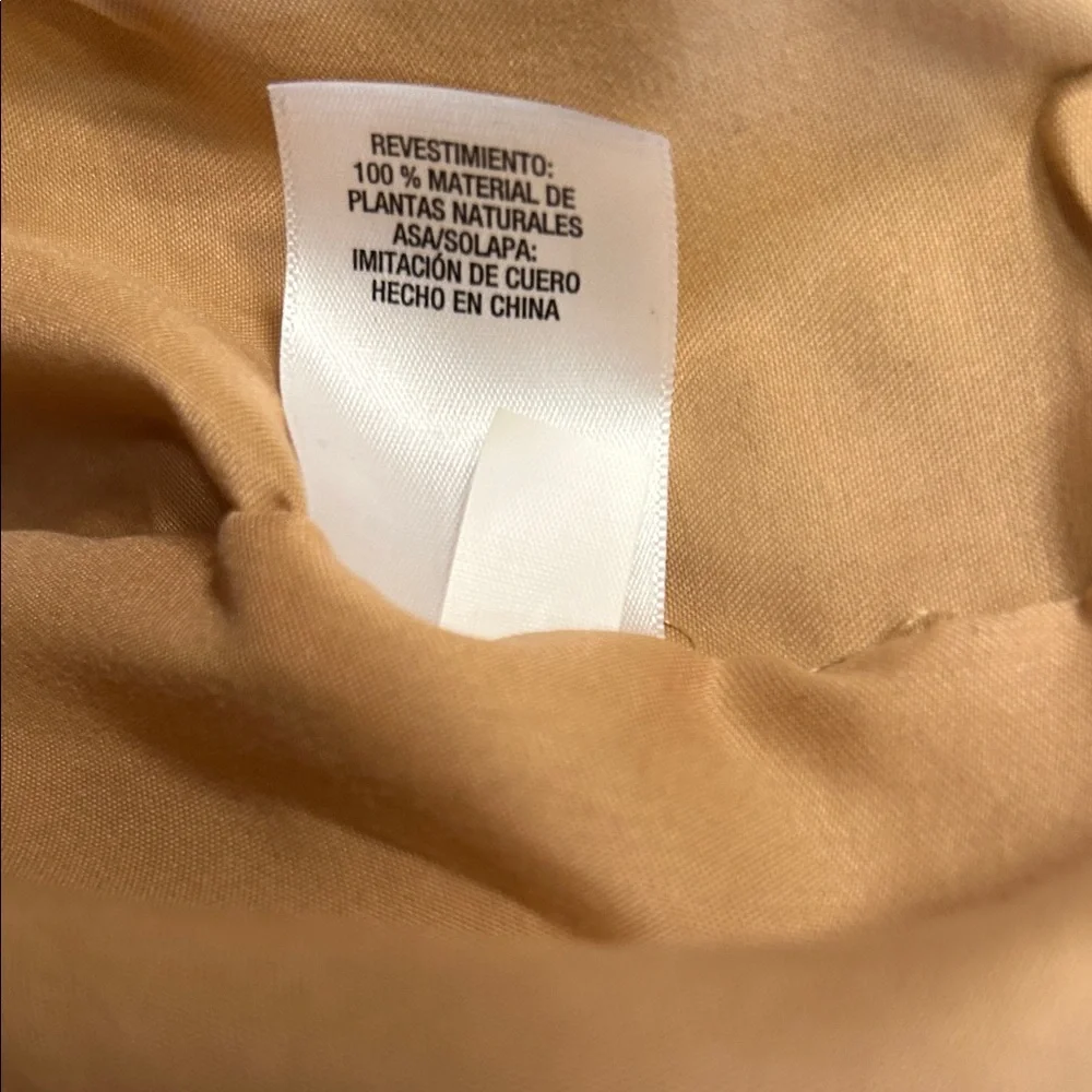 Universal Thread Circular Tan Natural Straw Handbag/Tote. 16”Diameter - Picture 7 of 10